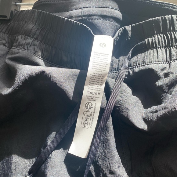NWT Lululemon License To Train Ladies Lightweight Jogger Set SZ 14 Black & White - Picture 13 of 16